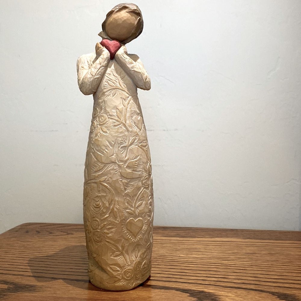 Willow tree figurine, “Je t’aime, I love you”, used